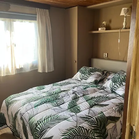 Caravane Het Zeepaardje Κάμπινγκ *